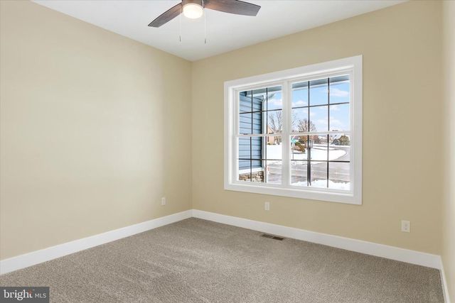 6195 MERION DR, Fayetteville, PA 17222