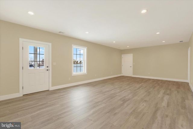 6195 MERION DR, Fayetteville, PA 17222