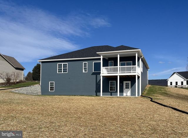 6195 MERION DR, Fayetteville, PA 17222