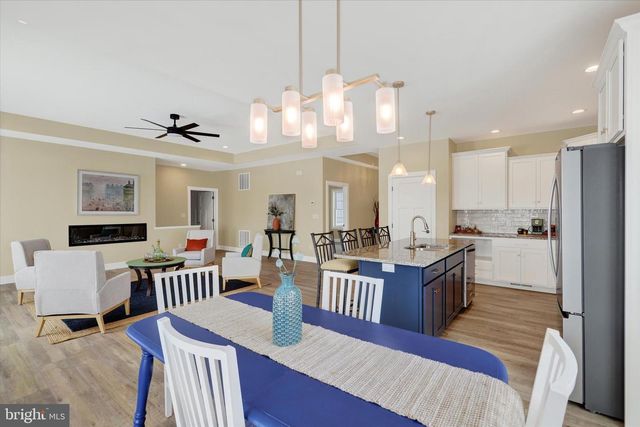 6195 MERION DR, Fayetteville, PA 17222