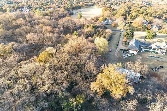 2001 Oak Knoll Drive, Colleyville, TX 76034