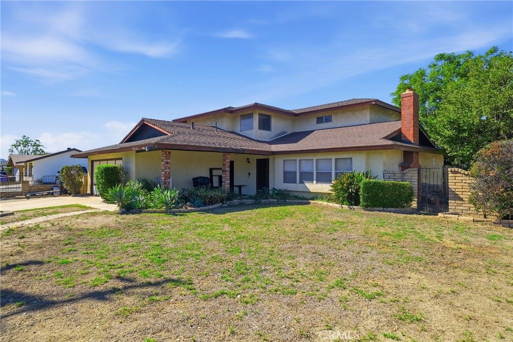 9476 Cypress, Fontana, CA 92335 — exterior