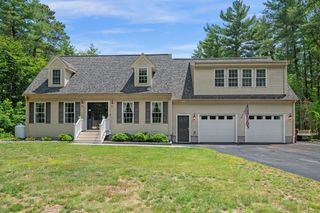 49 Plain St, Middleboro, MA 02346