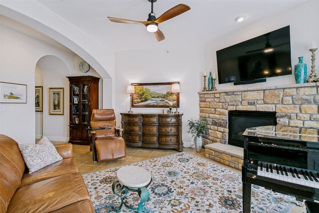610 Via Ravello 311, Irving, TX 75039