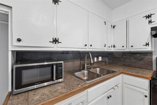 4810 Bartlett Road, Forest Park, GA 30297