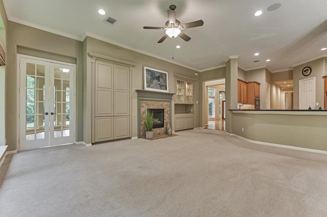 14 Mystic Pines Court, The Woodlands, TX 77382