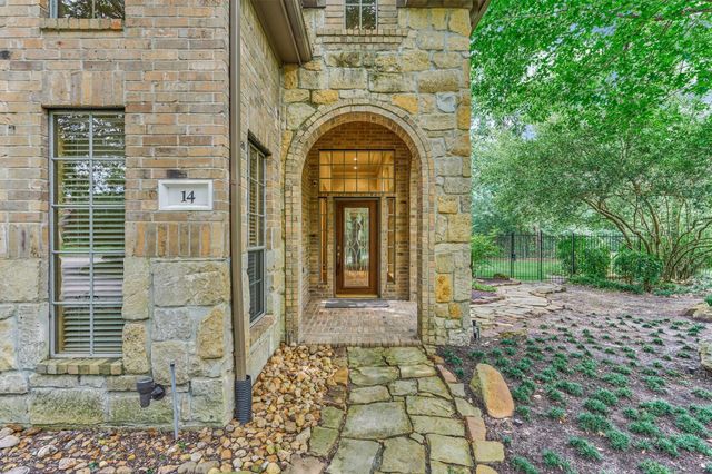 14 Mystic Pines Court, The Woodlands, TX 77382