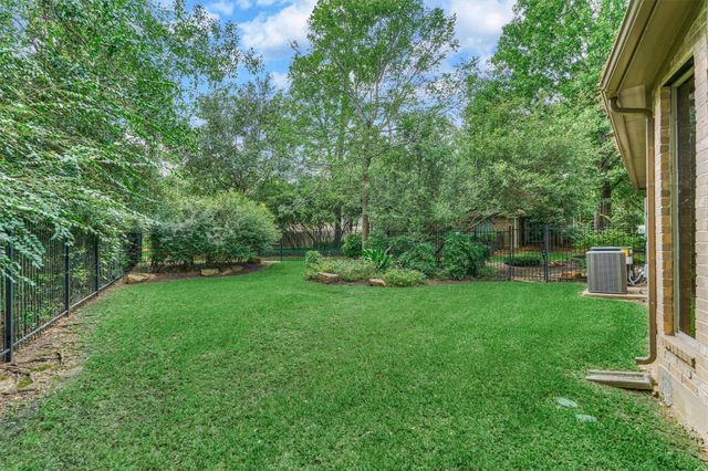 14 Mystic Pines Court, The Woodlands, TX 77382