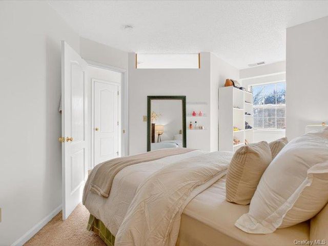 510 Somerset Court, Fishkill, NY 12524