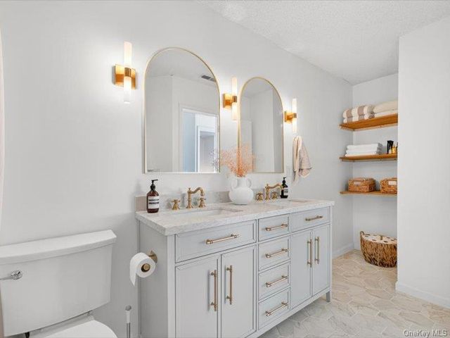 510 Somerset Court, Fishkill, NY 12524