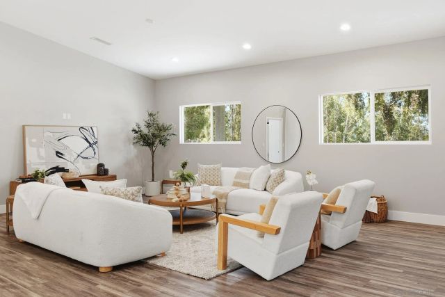9965 Dunbar Lane, El Cajon, CA 92021