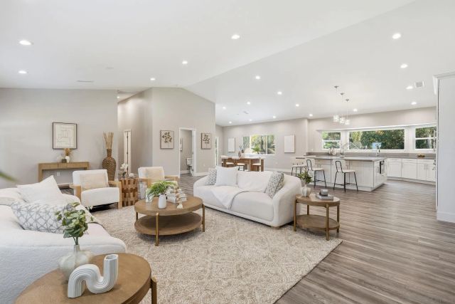 9965 Dunbar Lane, El Cajon, CA 92021