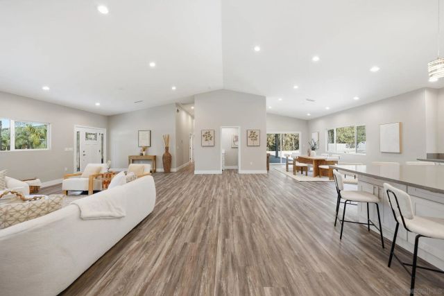 9965 Dunbar Lane, El Cajon, CA 92021