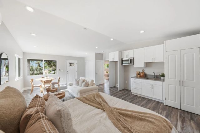 9965 Dunbar Lane, El Cajon, CA 92021