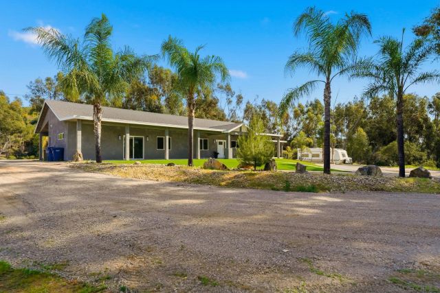 9965 Dunbar Lane, El Cajon, CA 92021