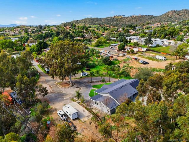 9965 Dunbar Lane, El Cajon, CA 92021