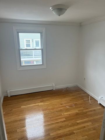 58 Brunswick Street, Lowell, MA 01852