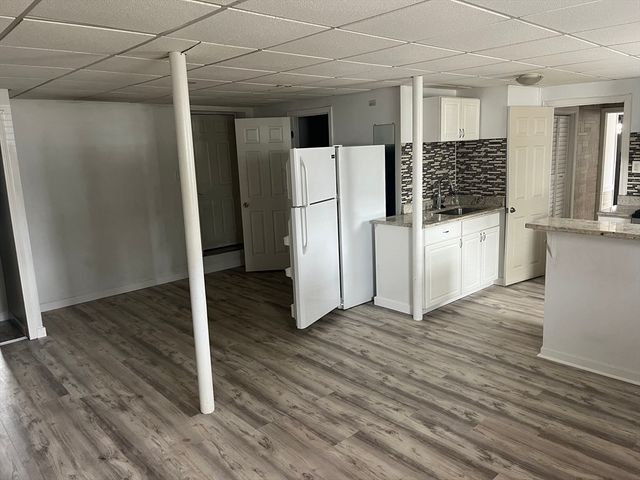 58 Brunswick Street, Lowell, MA 01852