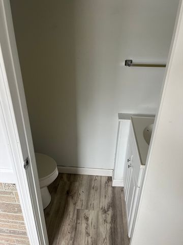 58 Brunswick Street, Lowell, MA 01852