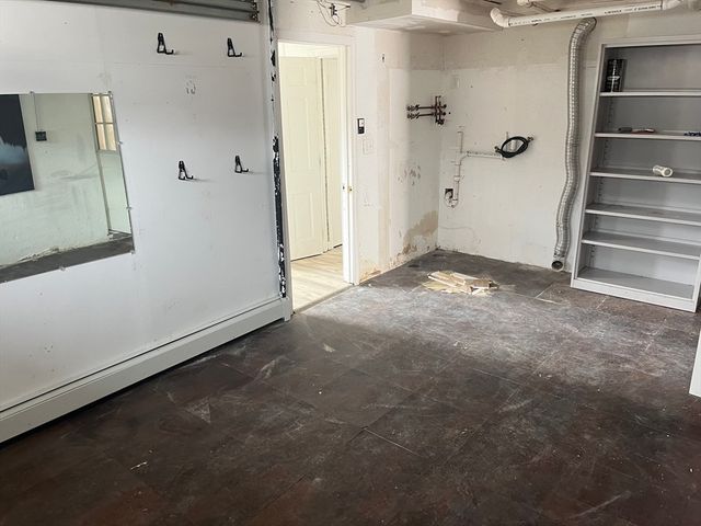 58 Brunswick Street, Lowell, MA 01852