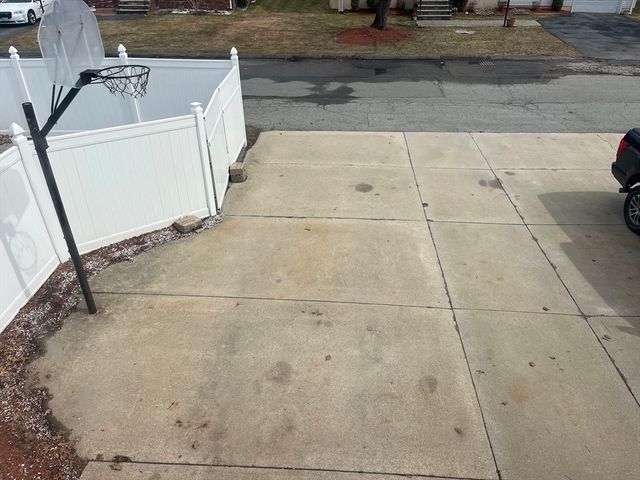 58 Brunswick Street, Lowell, MA 01852