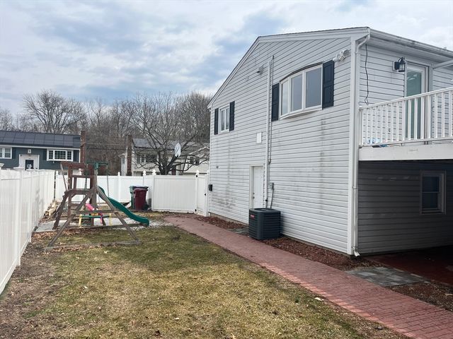 58 Brunswick Street, Lowell, MA 01852