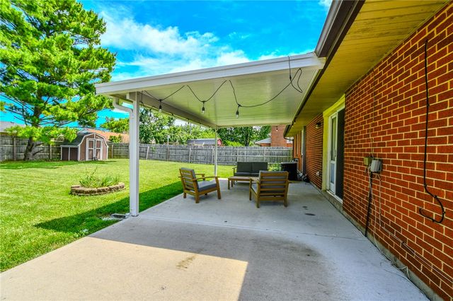 741 Homeway Drive, New Lebanon, OH 45345