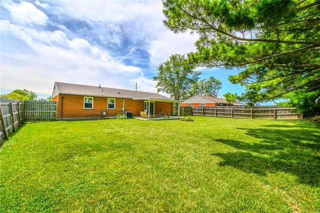 741 Homeway Drive, New Lebanon, OH 45345