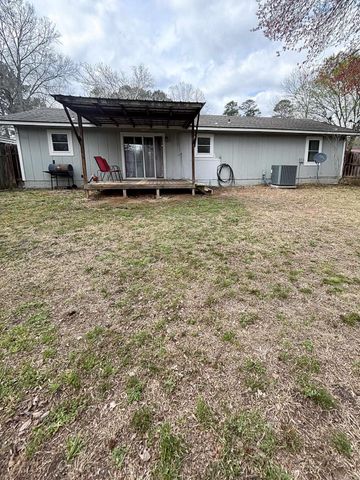 918 Ezell Street, Perryville, AR 72126