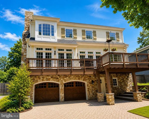 3212 N ROCHESTER ST, Arlington, VA 22213