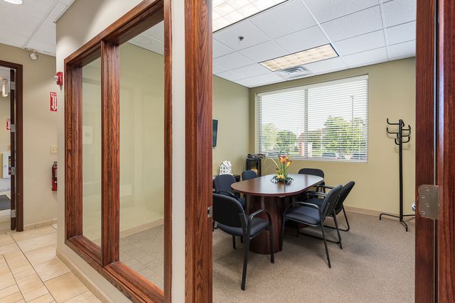 2272 95th Street 200, Naperville, IL 60564