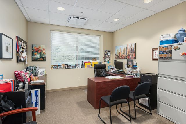 2272 95th Street 200, Naperville, IL 60564