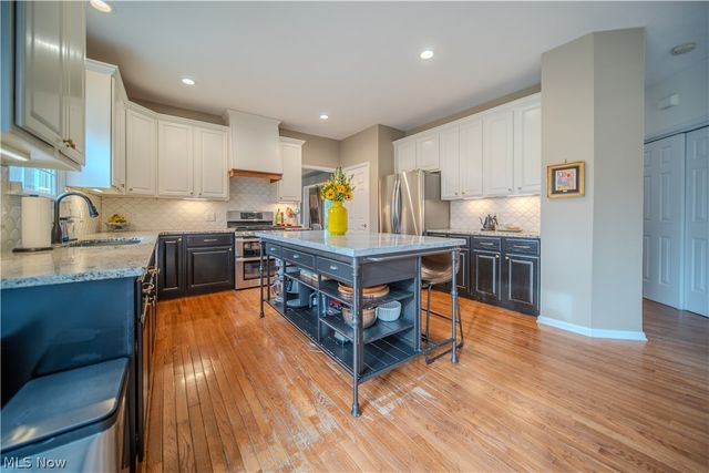 185 Beaumont Trail, Aurora, OH 44202