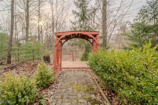 185 Beaumont Trail, Aurora, OH 44202