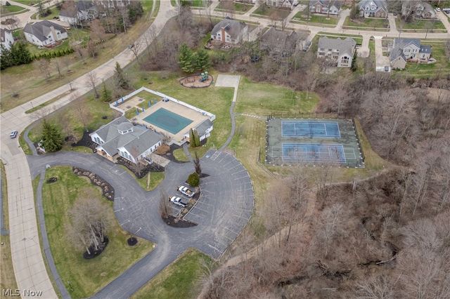 185 Beaumont Trail, Aurora, OH 44202