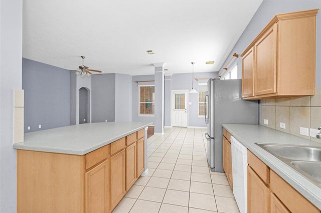 2835 Chalet Knolls Lane, Katy, TX 77494