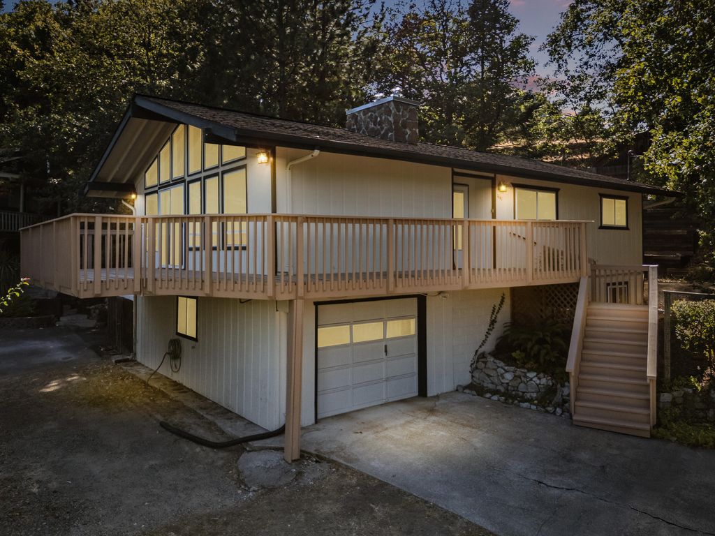 1441 NW B Street, Grants Pass, OR 97526