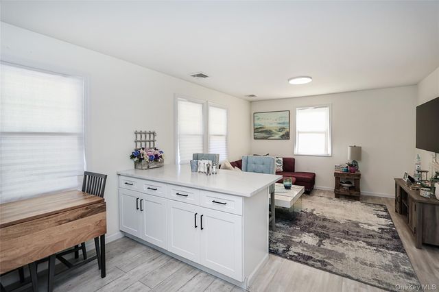 267 N Wellwood Avenue, Lindenhurst, NY 11757