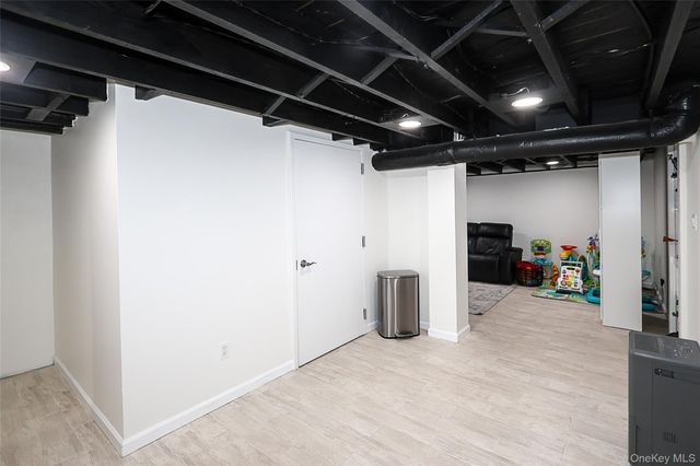 267 N Wellwood Avenue, Lindenhurst, NY 11757