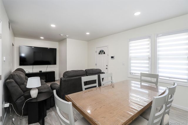 267 N Wellwood Avenue, Lindenhurst, NY 11757