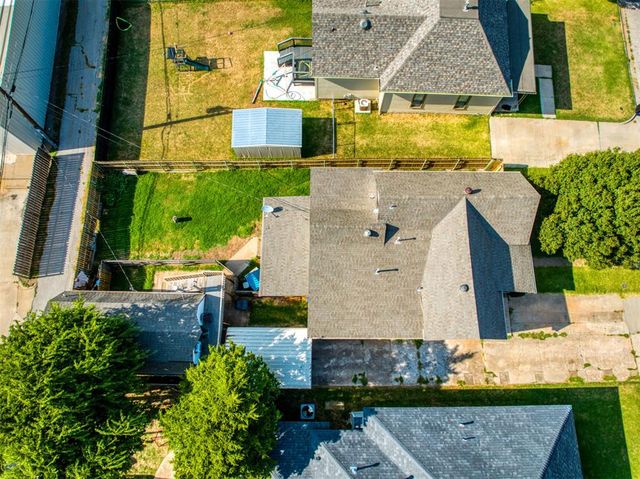 1118 S Barker Avenue, El Reno, OK 73036