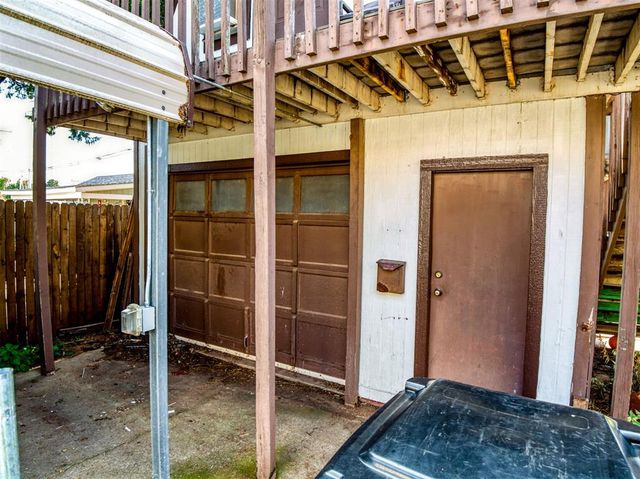 1118 S Barker Avenue, El Reno, OK 73036