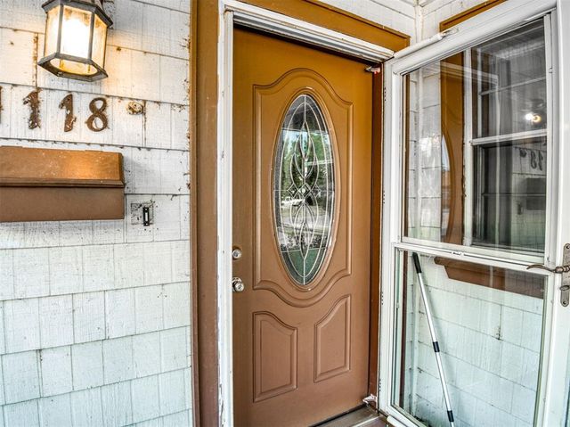 1118 S Barker Avenue, El Reno, OK 73036