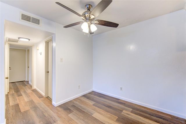 6200 W Tidwell Road 1304, Houston, TX 77092