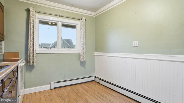 25 AUTUMN LN, Levittown, PA 19055