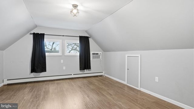 25 AUTUMN LN, Levittown, PA 19055