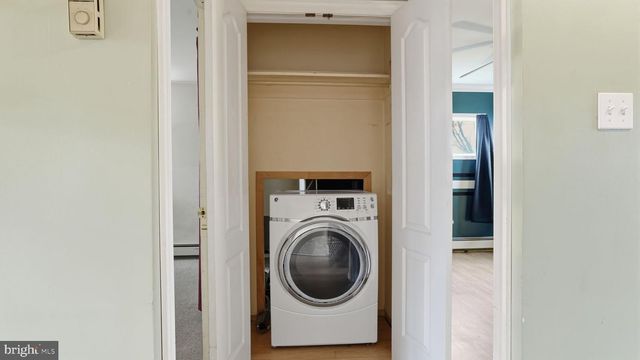 25 AUTUMN LN, Levittown, PA 19055