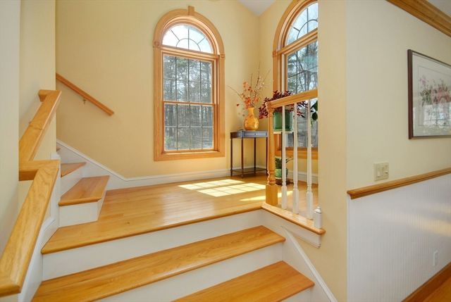 17 Wyndcliff Drive, Acton, MA 01720