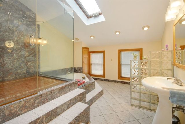 17 Wyndcliff Drive, Acton, MA 01720