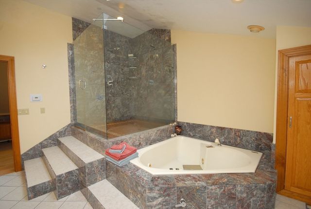 17 Wyndcliff Drive, Acton, MA 01720